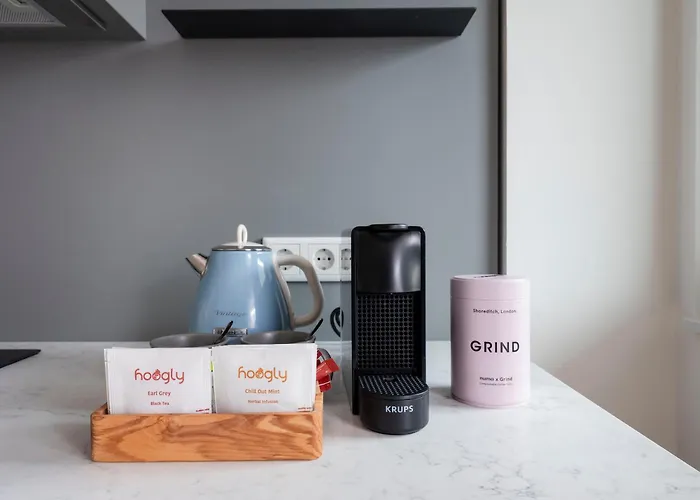 アパートホテル Numa Leo 4*