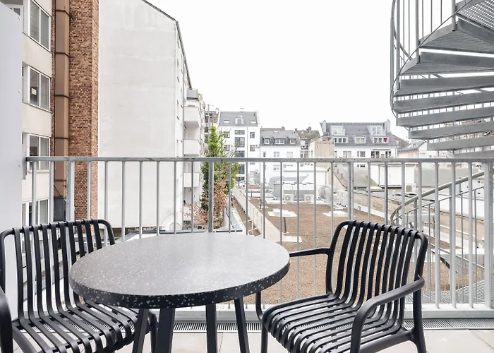 Numa Leo Düsseldorf